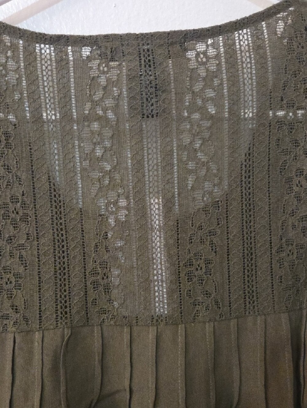 Olive Green Lace-Inset Cottagecore Peasant V-Neck Women's Top Large NWT - Picture 7 of 12